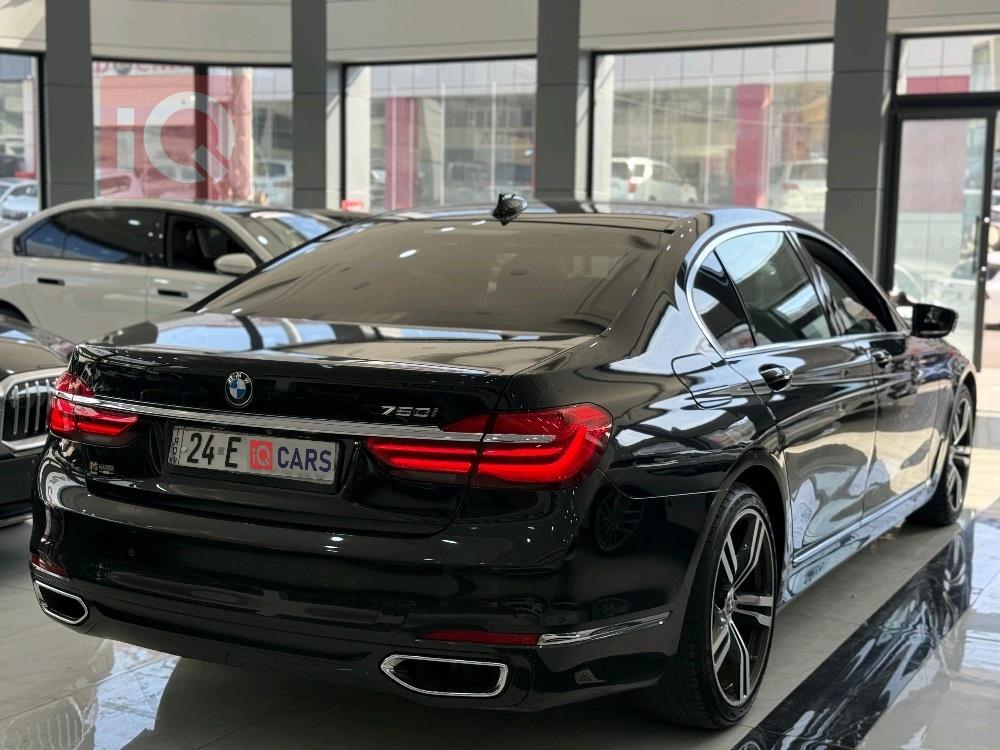 بي ام دبليو الفئة 7